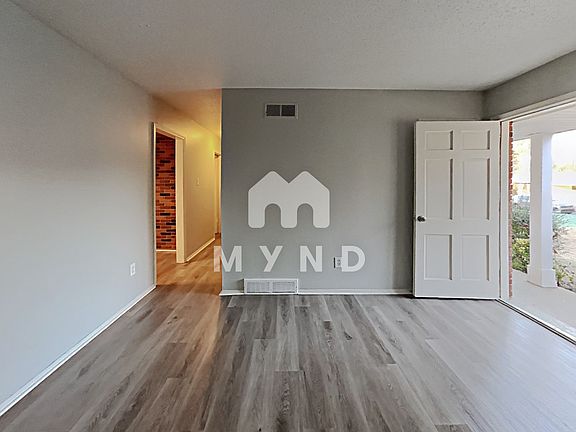 2nd image of 5305 Algiers Dr