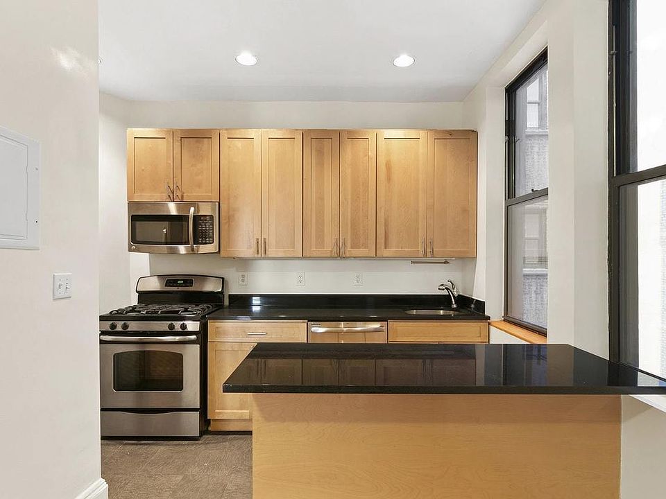 1st image of 260 W 72nd St APT 8A