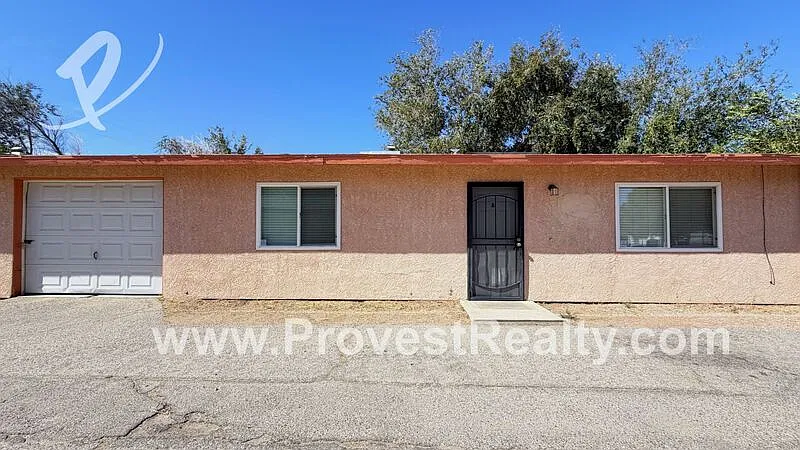 2 bed, 1.5 bath, 875 sqft, $1,500 — Photo 2