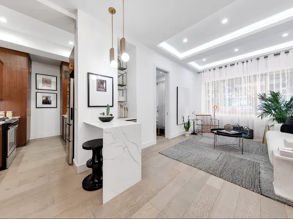 106 Central Park South image 1 of 12