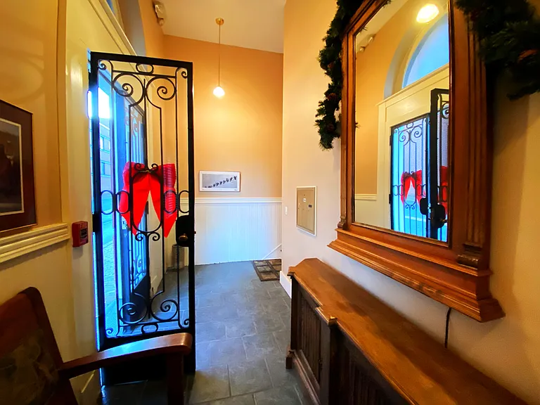 19 E Johnson St #4 — Photo 57