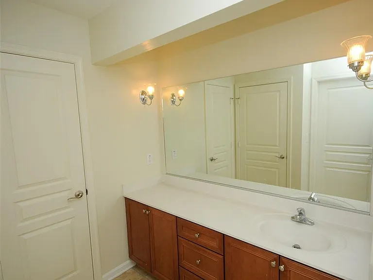 1101 Tenbury Pl — Photo 28