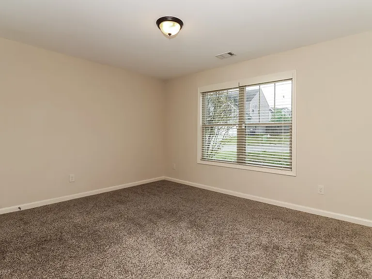 202 Comet Ct — Photo 14