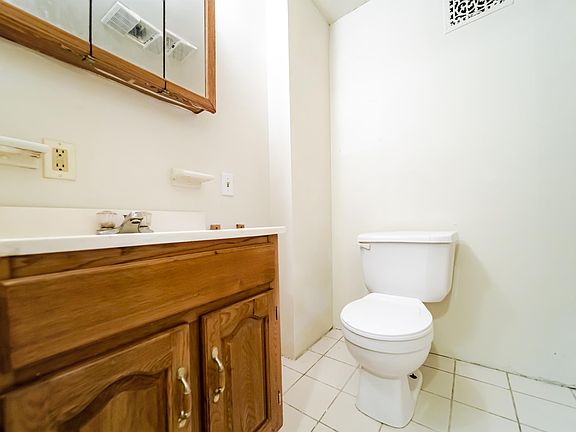 3rd image of 3 115th St #10766122