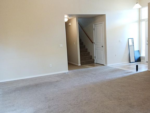 3rd image of 2026 W Camelot Dr