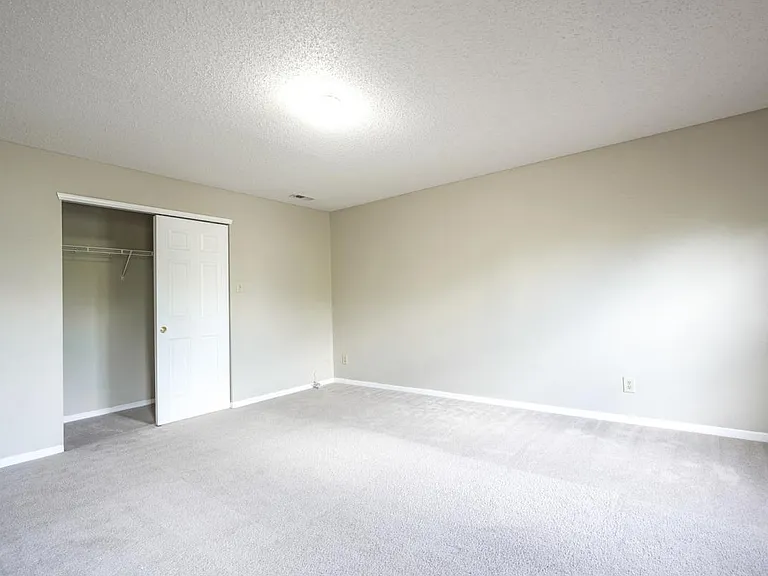 10155 Holly Berry Cir — Photo 24