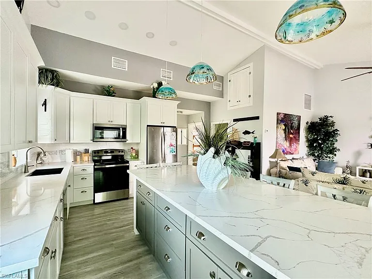 3770 Park Ave W — Photo 34