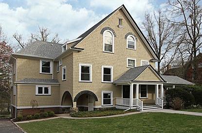2nd image of 364 Charlton Ave
