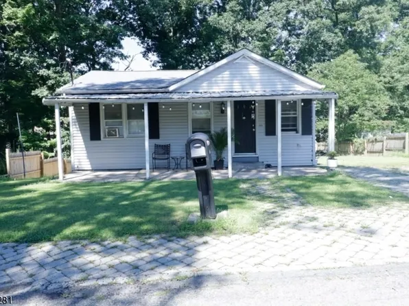 106 Idalroy Trl, Hopatcong Boro, NJ 07843