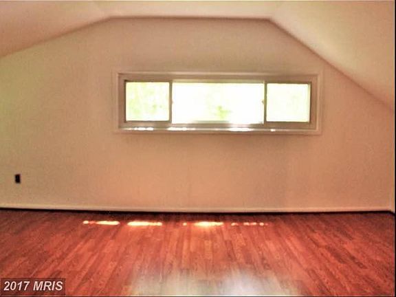 3rd image of 605 Broadwood Dr