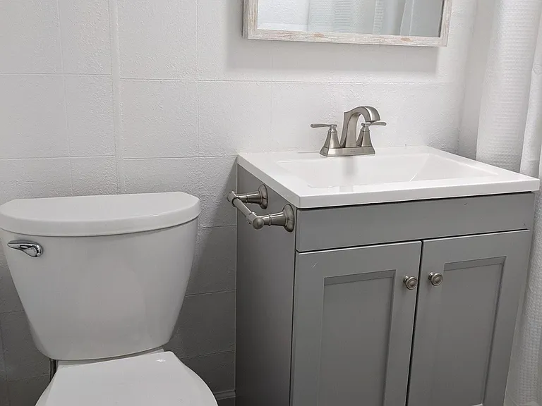 Unit 2 vanity