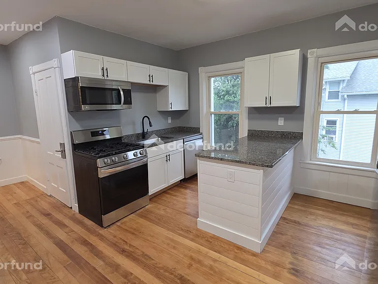 41 Eastern Ave #2 — Photo 8