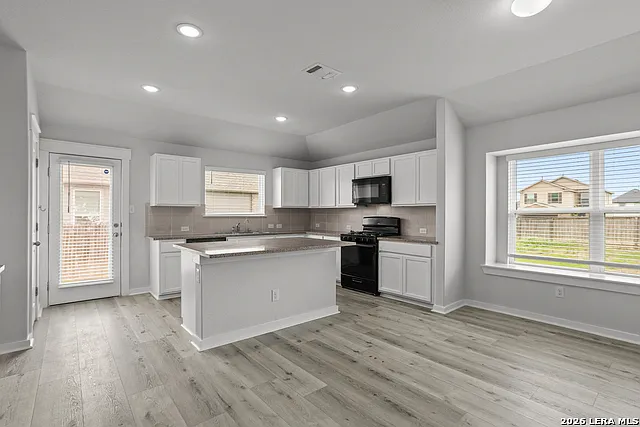 4837 Park Gln — Photo 6