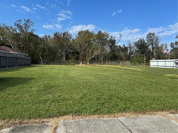 2nd image of 3316 Acorn Dr