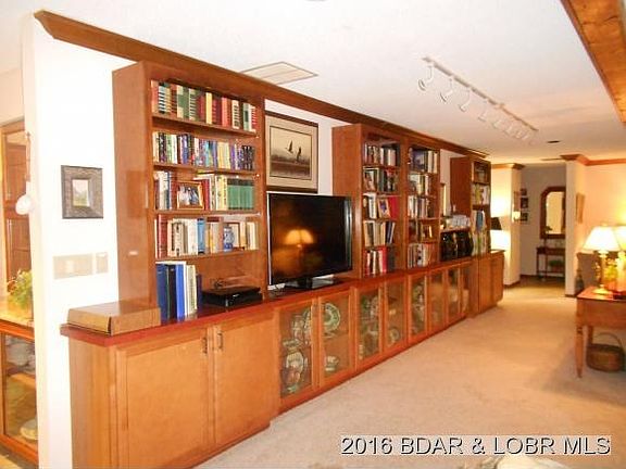 Built in bookshelves