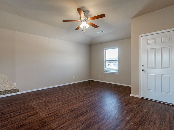 4th image of 1224 S Kingfisher Ln