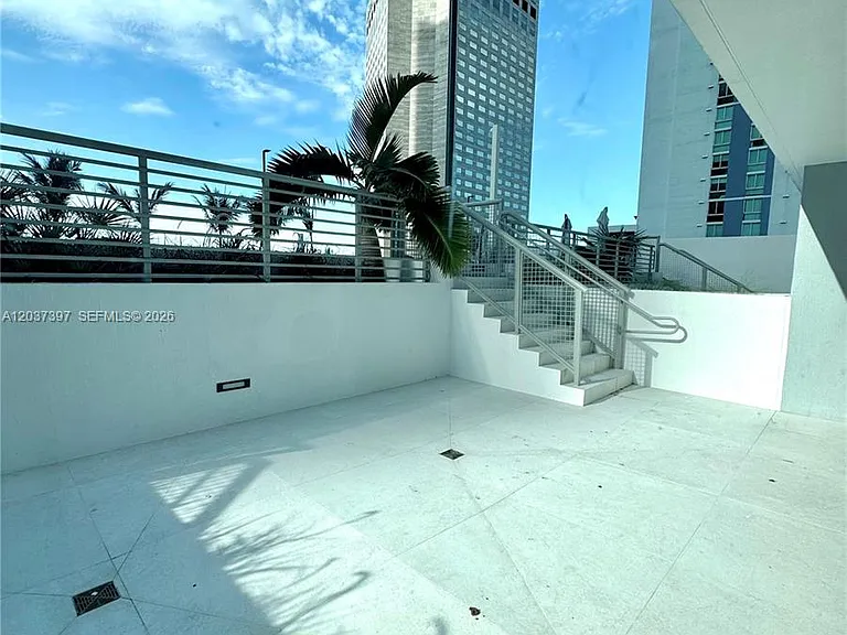 325 Biscayne Blvd #1116 — Photo 6