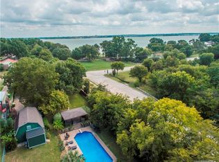 5409 Scenic Dr, Rowlett, TX 75088