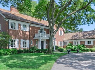 109 Woodley Rd, Winnetka, IL 60093