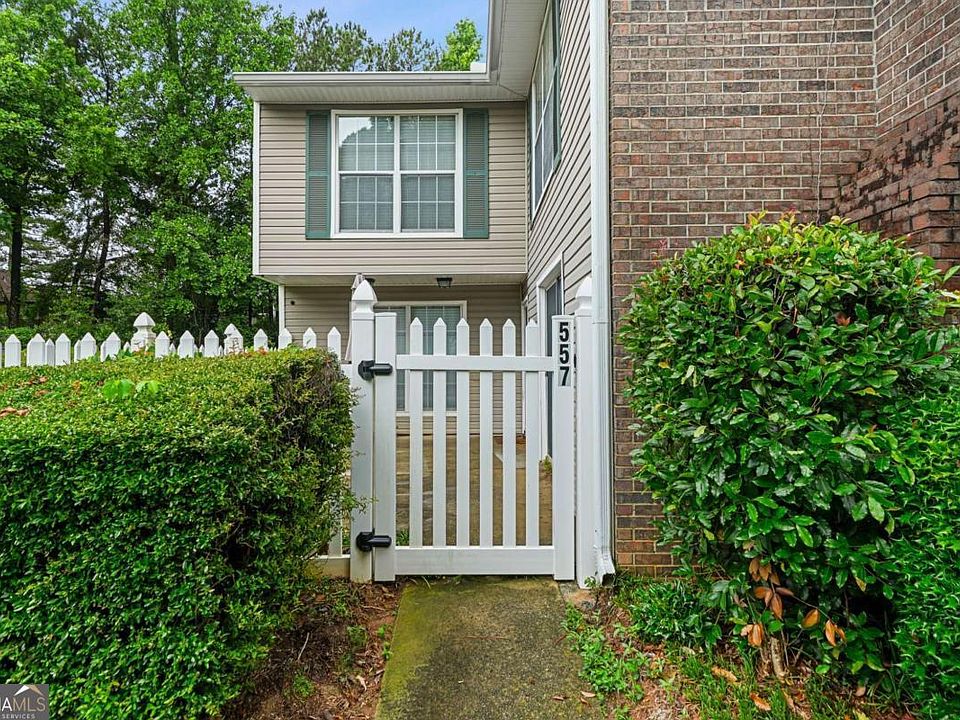 1st image of 557 Picketts Bend Ct