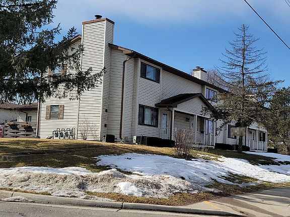 2nd image of 986 Hemlock Dr