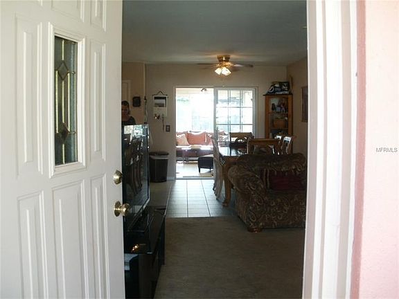 3rd image of 1631 Woodridge Dr