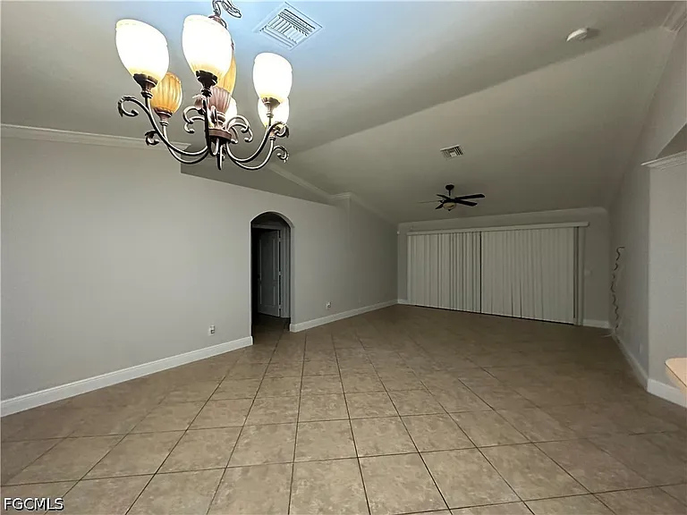 1706 Kismet Pkwy E — Photo 12