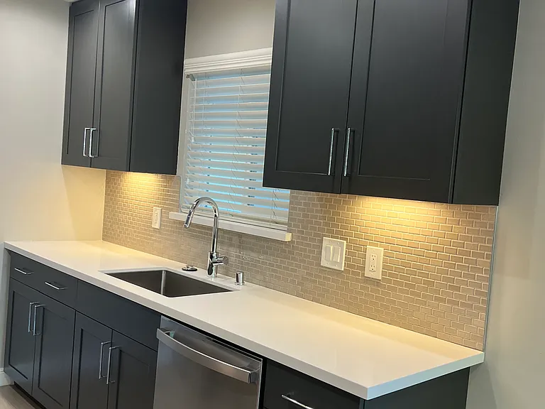 418 Laurel St #11 — Photo 6