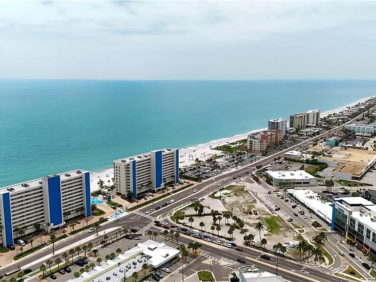 15000 Gulf Blvd #907 — Photo 32