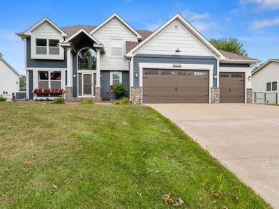 2437 Matterhorn Dr E, Maplewood, MN, 55119