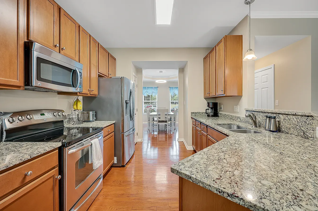 3 bed, 2031 sqft, $2,549 — Photo 4