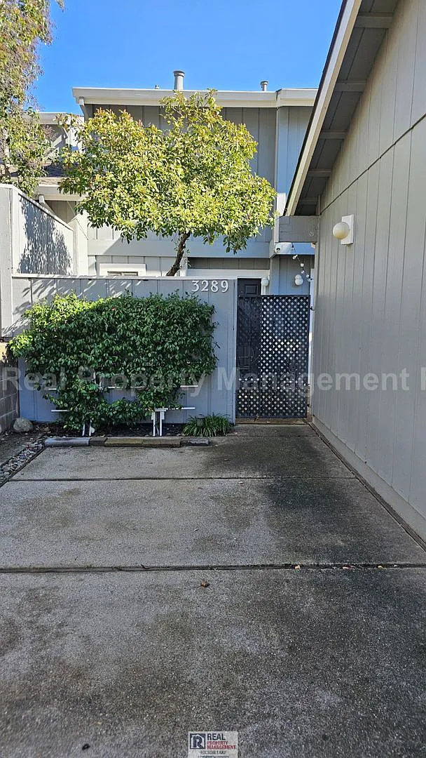 Coming Soon: Updated 2BR Townhome w/ Private Fenced Patio & Garage Cameron Park — Photo 2