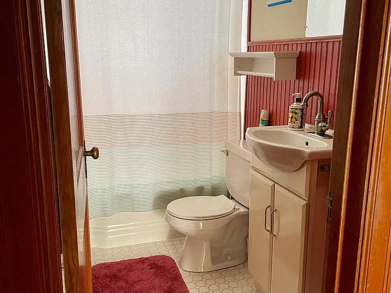 Main floor bathroom