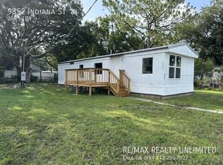 9852 Indiana St, Gibsonton, FL 33534