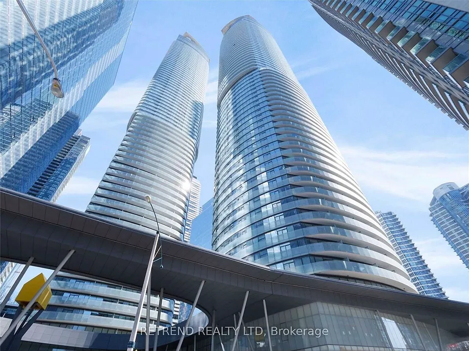 12 York St #3101