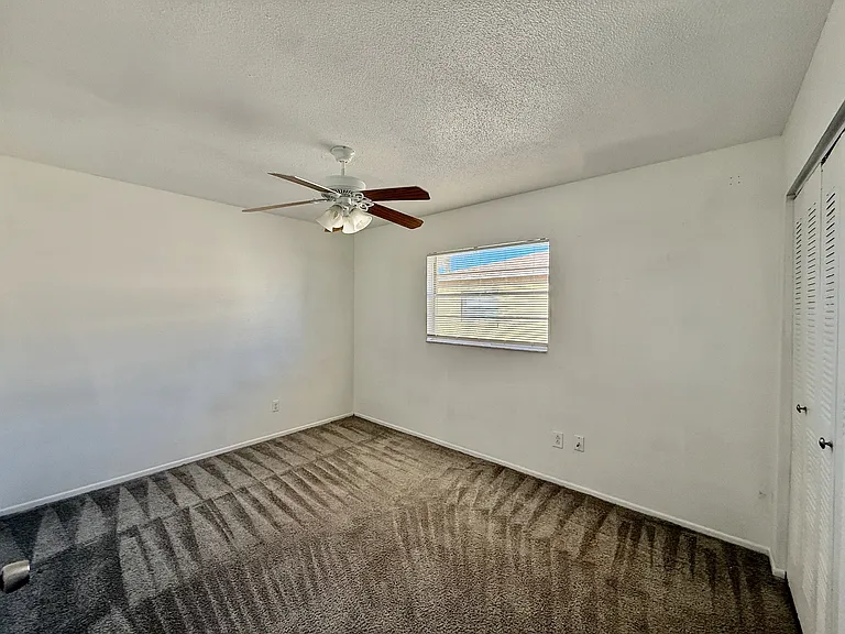 733 Michigan Ct #4 — Photo 11