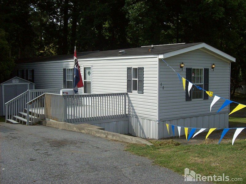 1st image of 11 Brookview Dr