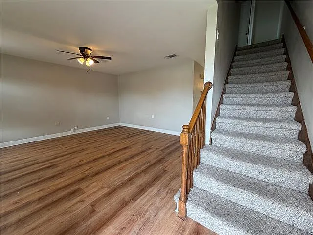 3 bed, 1.5 bath, 1200 sqft, $1,350 — Photo 4