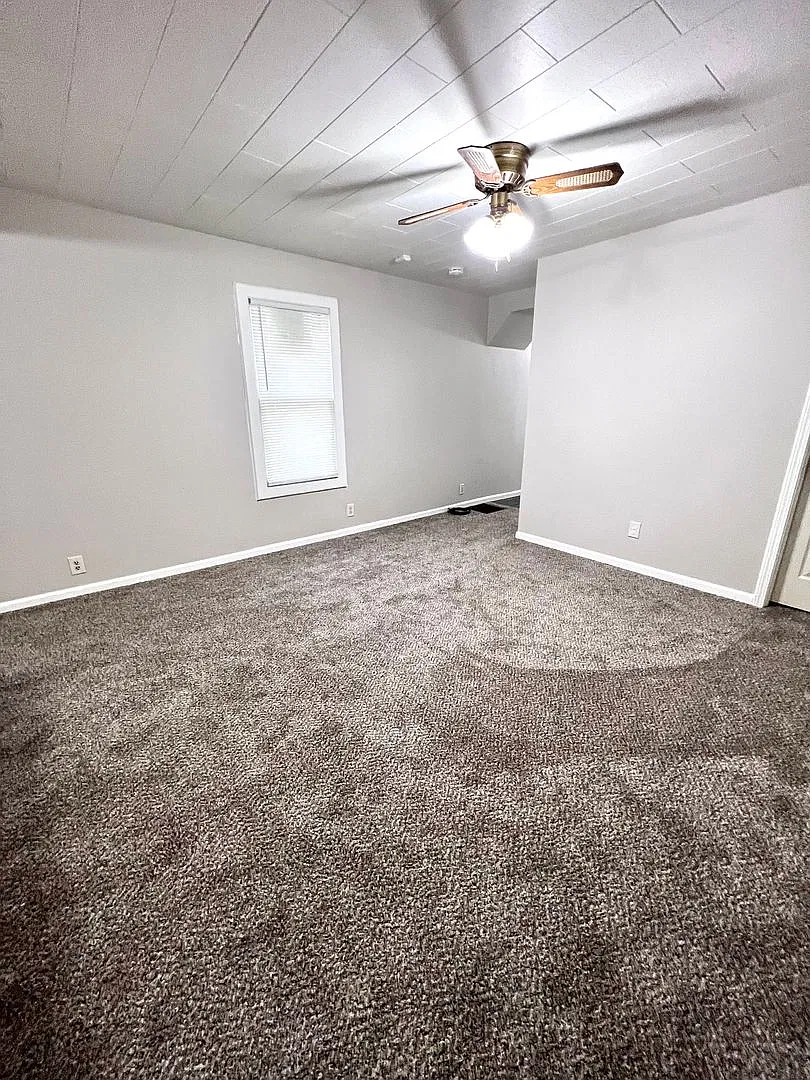 Cute South Omaha 2 bed, 1 bath beauty for only $1195.00 — Photo 3