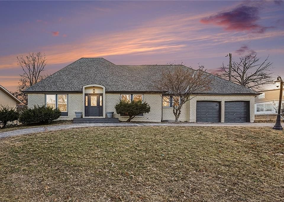 1st image of 12414 Valley Brook Dr