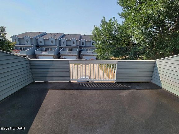 4th image of 2298 Knightsbridge Ct