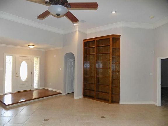 4th image of 4573 River Park Dr