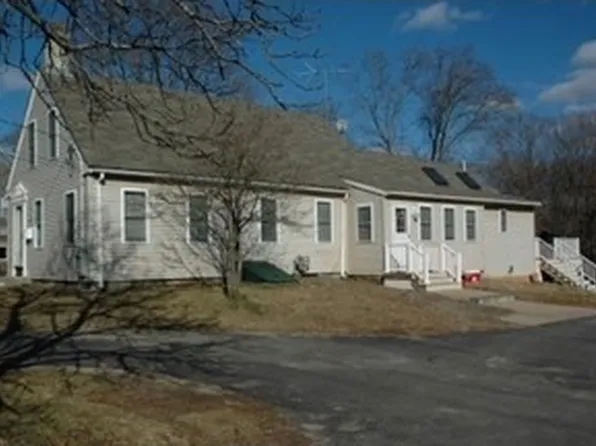 1077 Bedford St, Abington, MA 02351