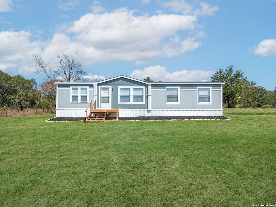 1st image of 385 FORREST OAKS DR
