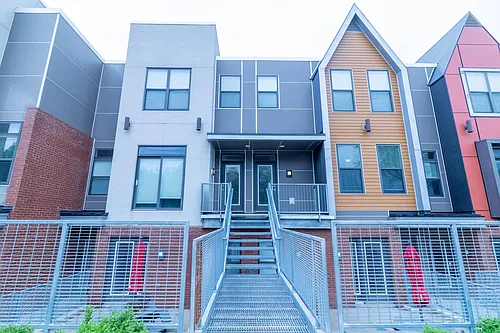 The King Apartments Photo 1