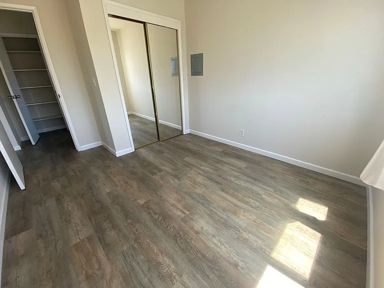 2199 Grant Street — Photo 10