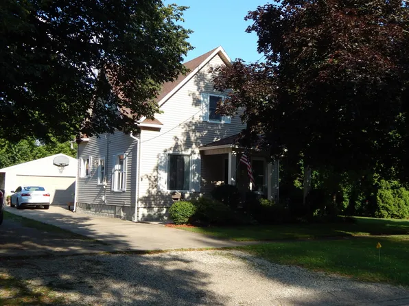 203 Center Ave, Sturgis, MI 49091
