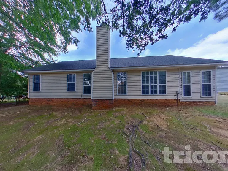 424 Forest Grove Cir — Photo 18