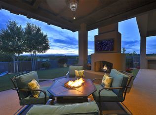 123 Thundercloud Rd, Santa Fe, NM 87506