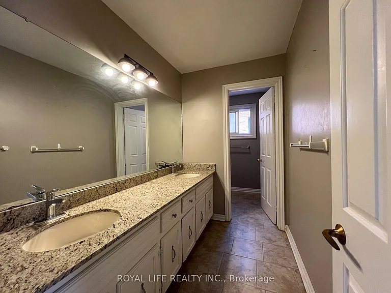 10 Saddletree Dr — Photo 28